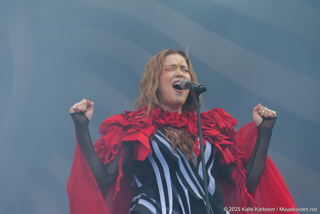 Jenni Vartiainen | Jenni Vartiainen Ruisrockissa 2025